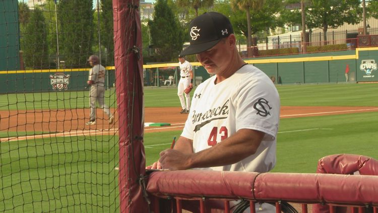 South Carolina falls to Winthrop 5 2