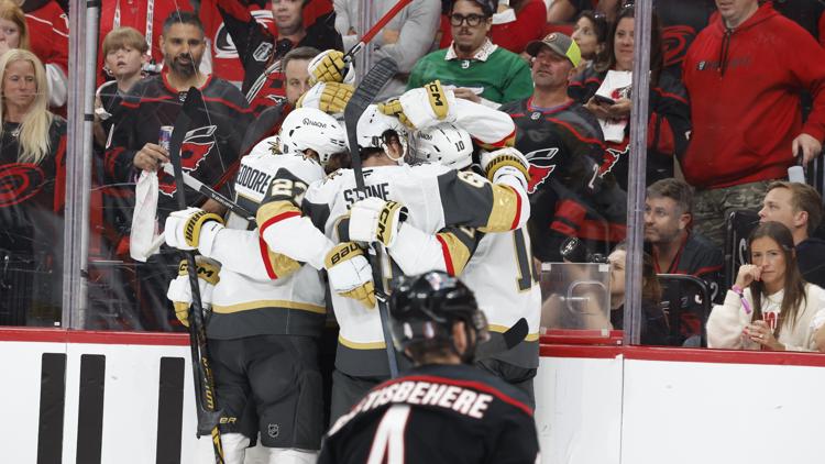 Tomas Hertls late goal lifts Golden Knights past Hurricanes 5 4 to open Stanley Cup Final