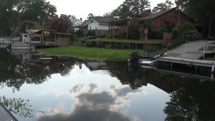 Homeowners in Irmo raise alarm over severe erosion threat
