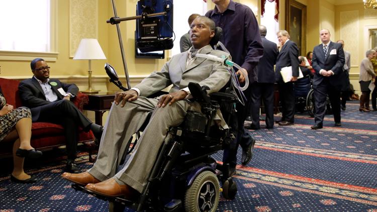OJ Brigance who won a Super Bowl with the Baltimore Ravens before battling ALS dies at age 56